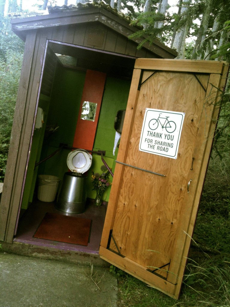 mackaye_outhouse©Dieter Loibner